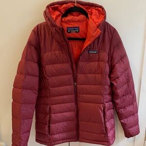 Patagonia Women's Maroon Puffer Jacket